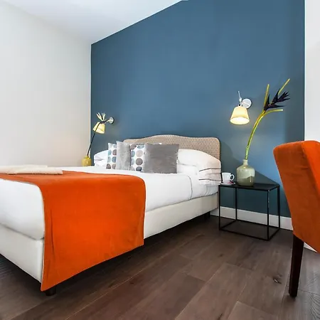 Corso Vittorio 308 B&B 4*
