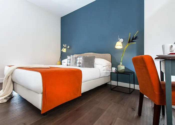 Corso Vittorio 308 Bed and breakfast 4*