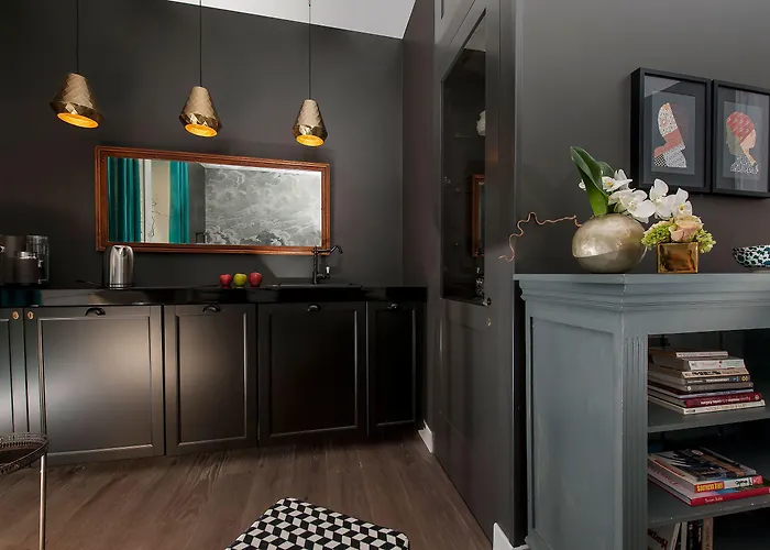 Corso Vittorio 308 4*